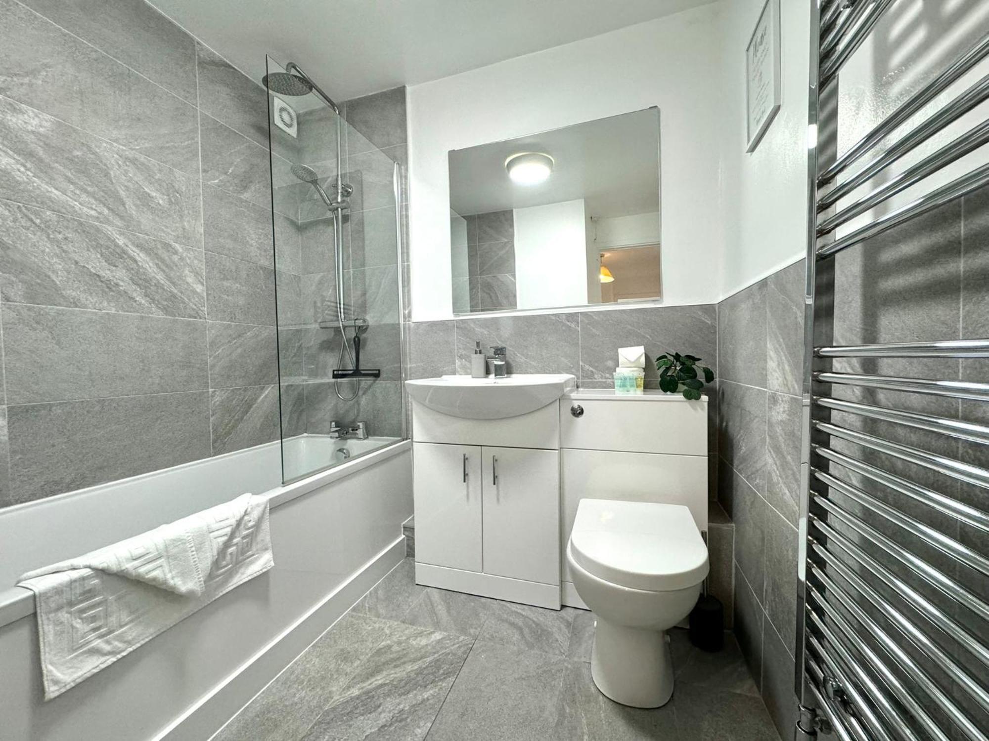 The Alnham, Large 3 Bed Apartment, Close To The City Νιούκασλ Εξωτερικό φωτογραφία